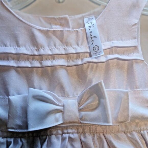 Cherokee 3T White Party Dress For Your Little one. Bow in Front & Button in Back - Picture 6 of 12